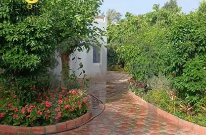 فيلا - 8 غرف نوم - 4 حمامات للبيع في سانتوريني - طريق مصر اسكندرية الصحراوي - مدينة 6 أكتوبر - الجيزة