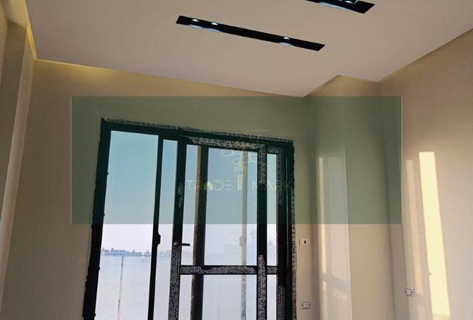 53471398 - Property Image 2