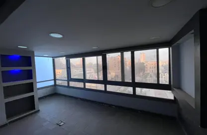 Office Space - 5 Bedrooms - 2 Bathrooms for rent in Morad  St. - Giza District - Ganoub El Giza - Giza