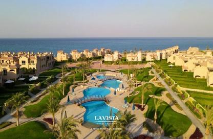 شاليه - 3 غرف نوم - 3 حمامات للبيع في لافيستا جاردنز - لافيستا - العين السخنة - السويس