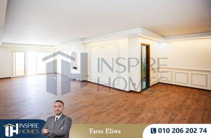 Apartment - 3 Bedrooms - 3 Bathrooms for sale in Camp Chezar - Hay Wasat - Alexandria