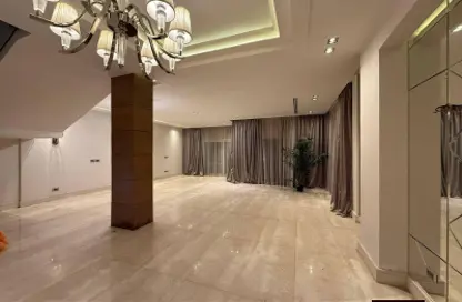 منزل مزدوج - 3 غرف نوم - 4 حمامات للايجار في زايد ديونز - الحي السادس - الشيخ زايد - الجيزة