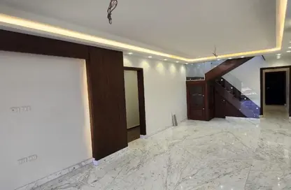 (بنتهاوس  (روف - 3 غرف نوم - 3 حمامات للايجار في ميدتاون - المستثمرين الجنوبية - مدينة القاهرة الجديدة - القاهرة