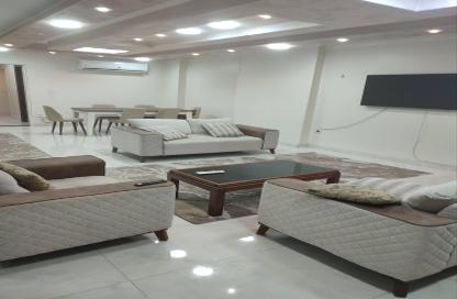 شقة - 3 غرف نوم - 3 حمامات للايجار في شارع شهاب - المهندسين - الجيزة