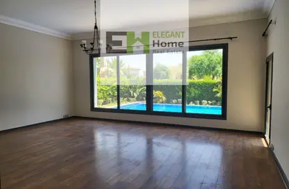 فيلا - 5 غرف نوم - 6 حمامات للايجار في صن سيتى جاردنز - امتداد المستثمرين الشمالية - مدينة القاهرة الجديدة - القاهرة