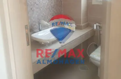 Apartment - 3 Bedrooms - 4 Bathrooms for sale in New Giza - Cairo Alexandria Desert Road - 6 October City - Giza