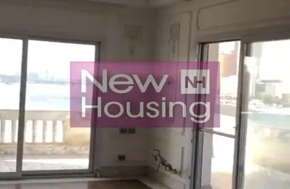 Apartment - 4 Bedrooms - 4 Bathrooms for sale in Zamalek - Cairo