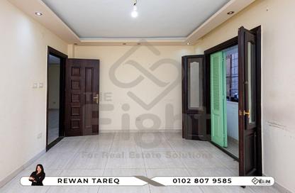 Apartment - 2 Bedrooms - 1 Bathroom for rent in Gleim Square - Glim - Hay Sharq - Alexandria