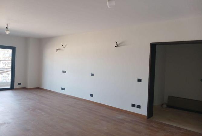 54502940 - صورة العقار 3