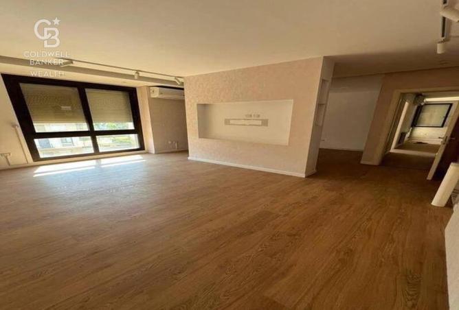 8421075 - Property Image 3