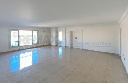 Apartment - 4 Bedrooms - 3 Bathrooms for sale in Smouha - Hay Sharq - Alexandria