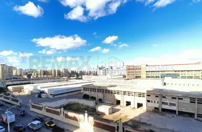 Apartment - 4 Bedrooms - 3 Bathrooms for sale in Smouha - Hay Sharq - Alexandria