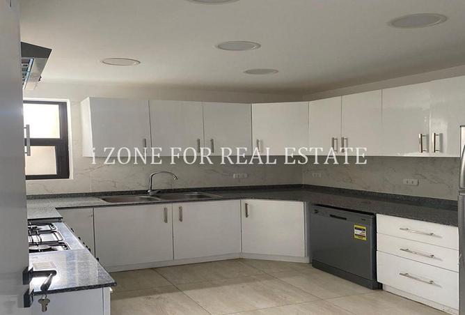 8615830 - Property Image 3