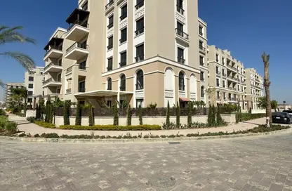 Apartment - 3 Bedrooms - 3 Bathrooms for sale in Village West - Sheikh Zayed Compounds - Sheikh Zayed City - Giza
