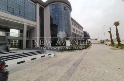 Clinic - Studio - 2 Bathrooms for rent in East Hill - 5th Settlement Compounds - The 5th Settlement - New Cairo City - Cairo