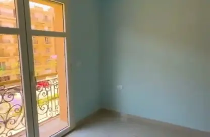 (بنتهاوس  (روف - 3 غرف نوم - 3 حمامات للايجار في مون ريزيدنس - فيفث سكوير - التجمع الخامس - مدينة القاهرة الجديدة - القاهرة