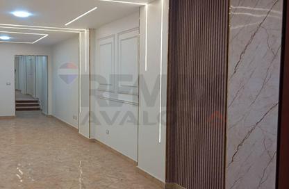 Apartment - 3 Bedrooms - 2 Bathrooms for sale in Mahmoud Al Essawy St. - Miami - Hay Awal El Montazah - Alexandria