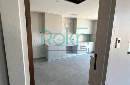 Hotel Apartment - 2 Bedrooms - 3 Bathrooms for sale in Arkan Palm 205 - Sheikh Zayed Compounds - Sheikh Zayed City - Giza