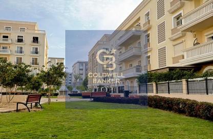 Apartment - 2 Bedrooms - 2 Bathrooms for rent in Garden Residence - Hyde Park - New Cairo City - Cairo