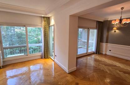 Apartment - 3 Bedrooms - 3 Bathrooms for rent in El Gezirah St. - Zamalek - Cairo