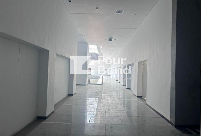 100364922 - Property Image 3