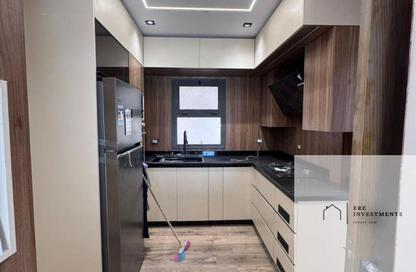 Apartment - 3 Bedrooms - 2 Bathrooms for sale in Eastown - 5th Settlement Compounds - The 5th Settlement - New Cairo City - Cairo