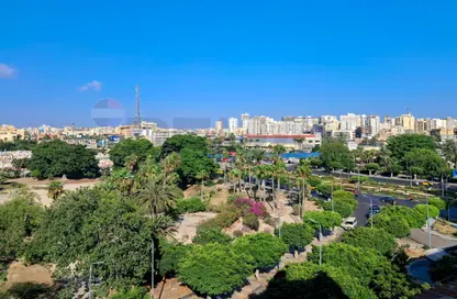 شقة - 5 غرف نوم - 2 حمامات للبيع في شارع أسطنبول-صلاح مصطفى - السلطان حسين - محطة الرمل - حي وسط - الاسكندرية