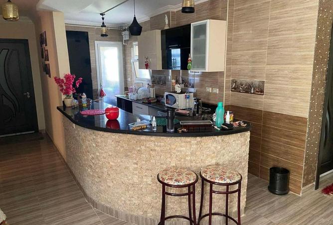 81318903 - Property Image 2