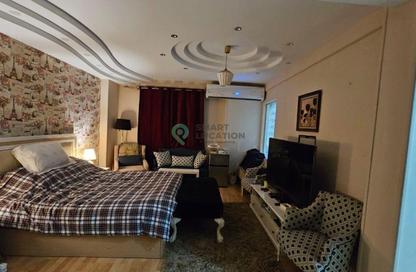 Apartment - 3 Bedrooms - 3 Bathrooms for sale in Al Sheikh Ibrahim Hamroush St. - El Banafseg 7 - El Banafseg - New Cairo City - Cairo