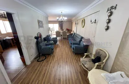 Apartment - 3 Bedrooms - 2 Bathrooms for sale in Smouha - Hay Sharq - Alexandria