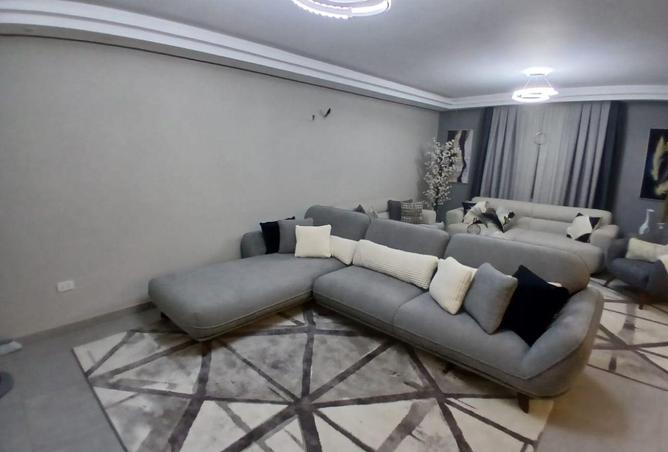 58242803 - Property Image 2