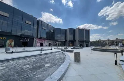 محل - استوديو - 2 حمامات للايجار في وان جولدن سكوير مول - التجمع الخامس - مدينة القاهرة الجديدة - القاهرة