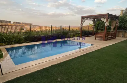 فيلا - 6 غرف نوم - 6 حمامات للايجار في ليفانا - اب تاون كايرو - المقطم - القاهرة