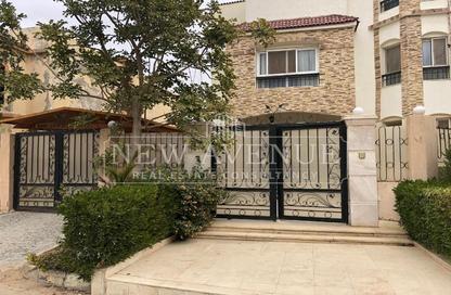 Villa - 6 Bedrooms - 7 Bathrooms for sale in Katameya Residence - The 1st Settlement - New Cairo City - Cairo