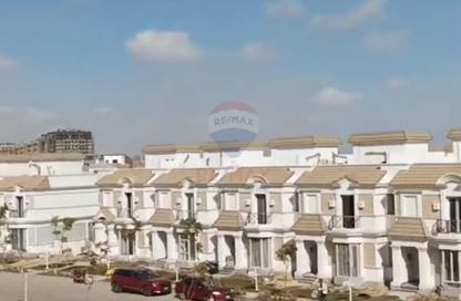 iVilla - 3 Bedrooms - 4 Bathrooms for sale in Mountain View iCity October - 6 October Compounds - 6 October City - Giza