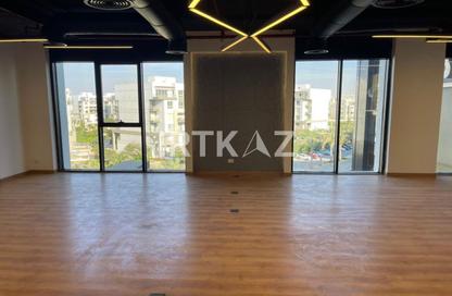 Office Space - Studio - 1 Bathroom for rent in Hyde Park Business District Mall - South Teseen St. - The 5th Settlement - New Cairo City - Cairo
