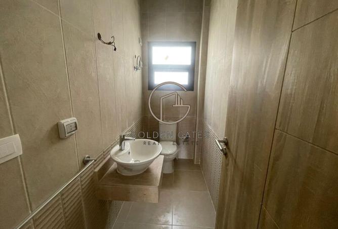 8600477 - Property Image 3