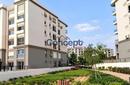 Apartment - 2 - 3 for sale in Garden Residence - Hyde Park - New Cairo City - Cairo