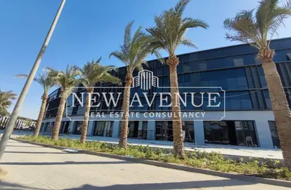 Office Space - Studio - 1 Bathroom for rent in Lake View Residence - 5th Settlement Compounds - The 5th Settlement - New Cairo City - Cairo