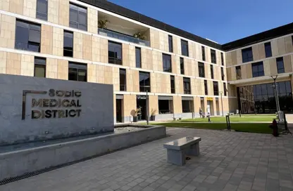 عيادة - 2 غرف نوم - 2 حمامات للبيع في سوديك ويست - كمبوندات الشيخ زايد - الشيخ زايد - الجيزة