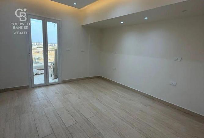 8451787 - Property Image 3