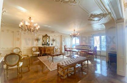 Apartment - 5 Bedrooms - 5 Bathrooms for sale in Smouha - Hay Sharq - Alexandria