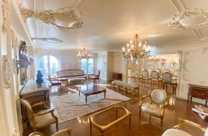 Apartment - 5 Bedrooms - 5 Bathrooms for sale in Smouha - Hay Sharq - Alexandria