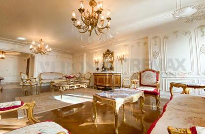 Apartment - 5 Bedrooms - 5 Bathrooms for sale in Smouha - Hay Sharq - Alexandria
