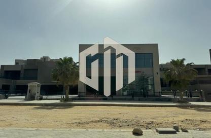 Shop - Studio - 2 Bathrooms for rent in One Golden Square Mall - The 5th Settlement - New Cairo City - Cairo