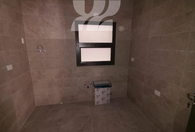 70372363 - صورة العقار 3