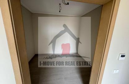Apartment - 3 Bedrooms - 3 Bathrooms for sale in New Giza - Cairo Alexandria Desert Road - 6 October City - Giza