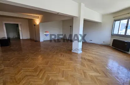 شقة - 3 غرف نوم - 2 حمامات للايجار في شارع الميرغني - ارض الجولف - مصر الجديدة - القاهرة