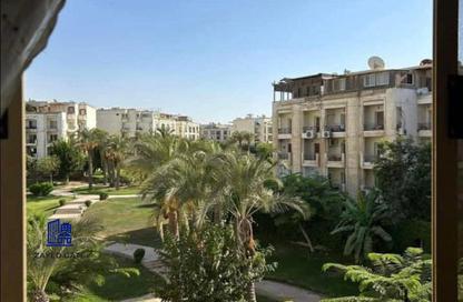 Apartment - 3 Bedrooms - 2 Bathrooms for sale in Hadayek Al Mohandessin - 4th District - Sheikh Zayed City - Giza