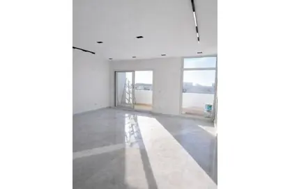 Apartment - 3 Bedrooms - 3 Bathrooms for rent in Hyde Park - New Cairo City - Cairo